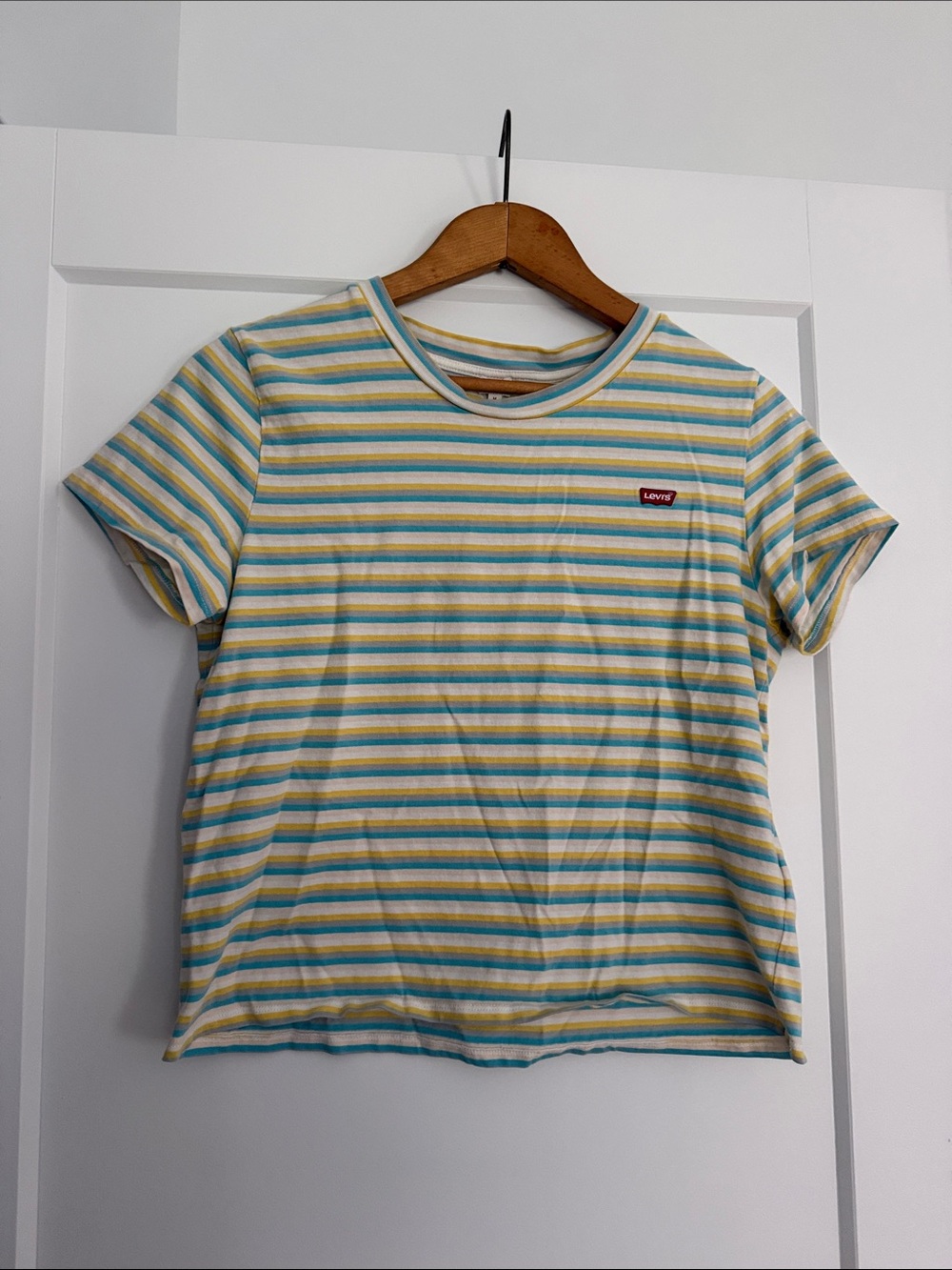 Levi’s Tee, Size Medium